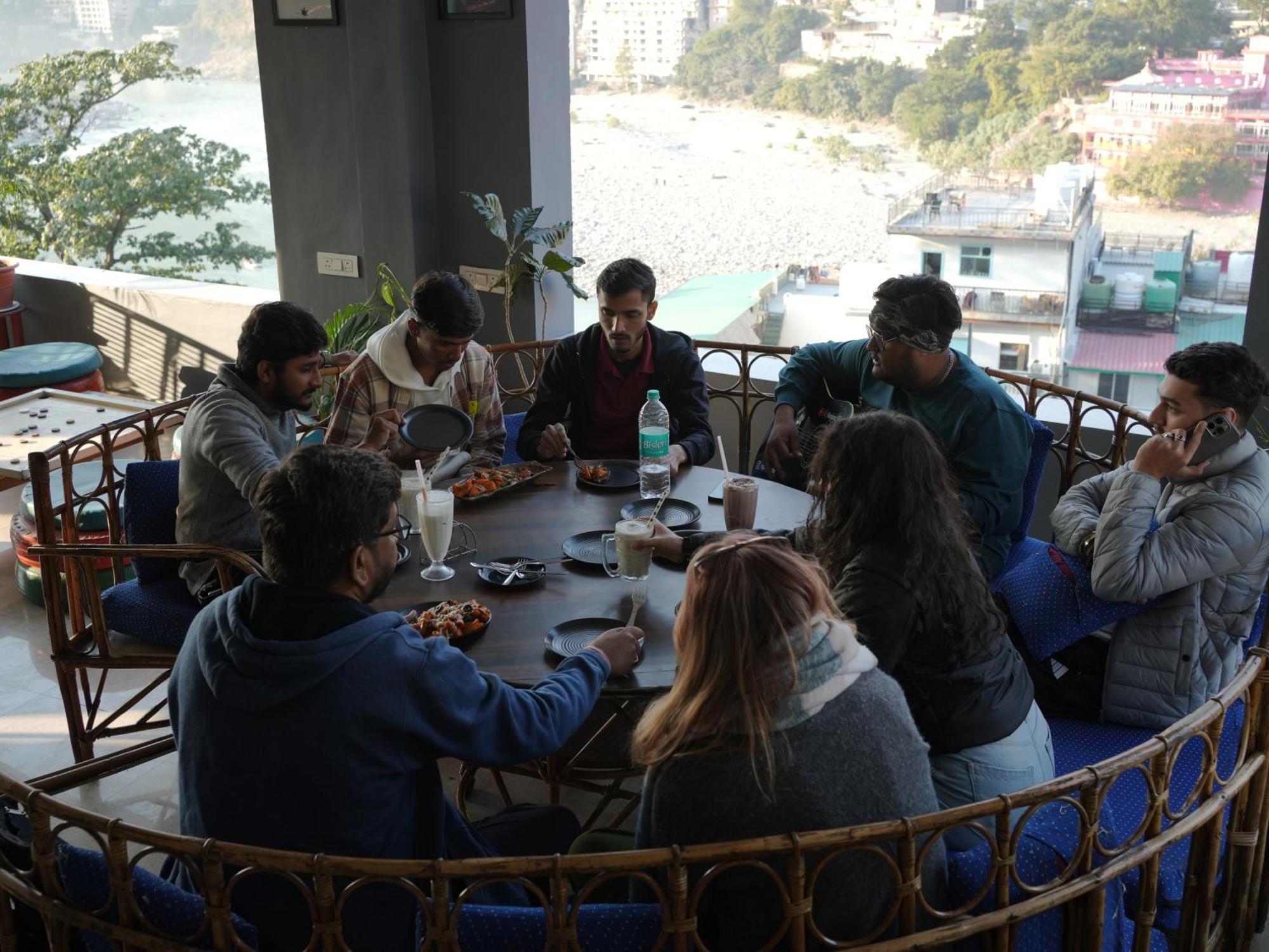 Skyard Rishikesh, Laxman Jhulaホステル エクステリア 写真