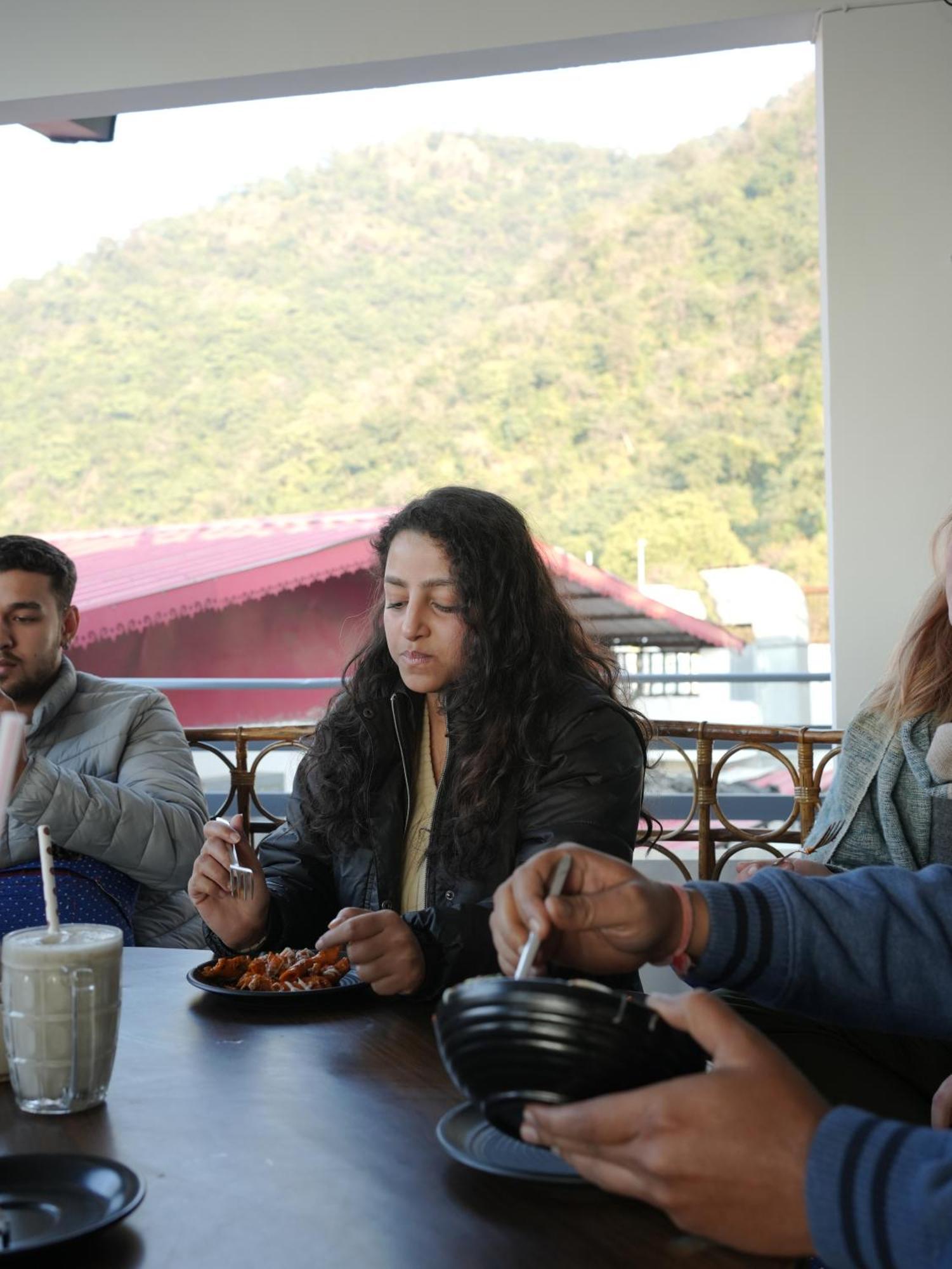Skyard Rishikesh, Laxman Jhulaホステル エクステリア 写真