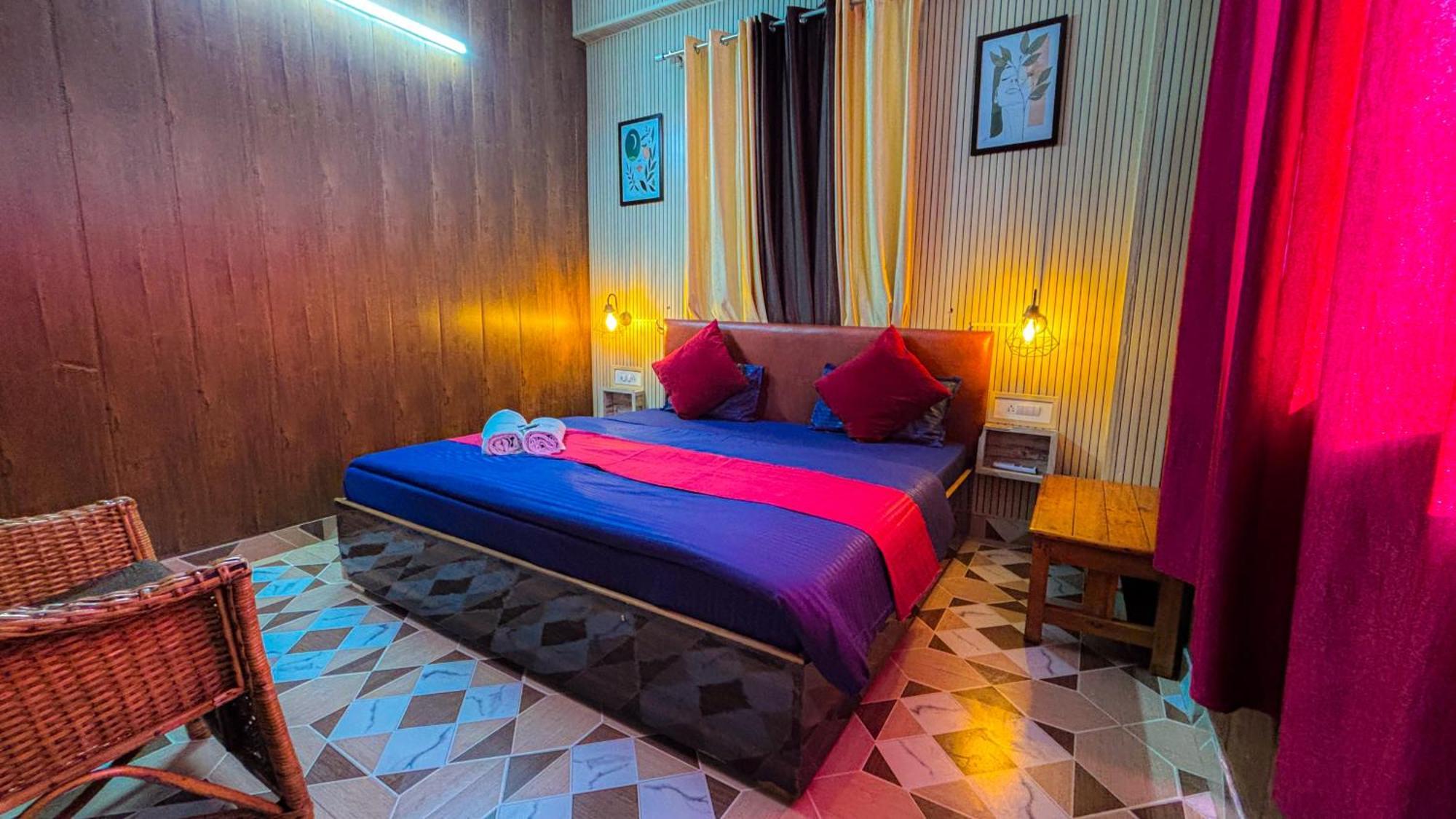 Skyard Rishikesh, Laxman Jhulaホステル エクステリア 写真