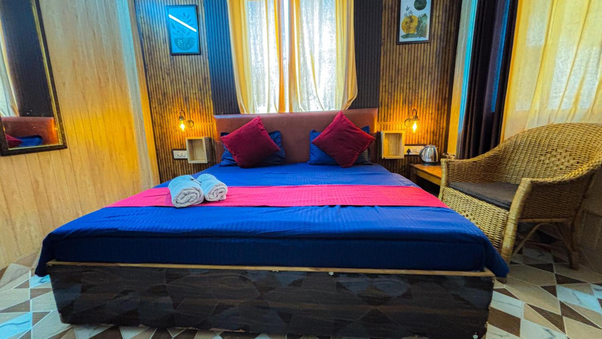 Skyard Rishikesh, Laxman Jhulaホステル エクステリア 写真